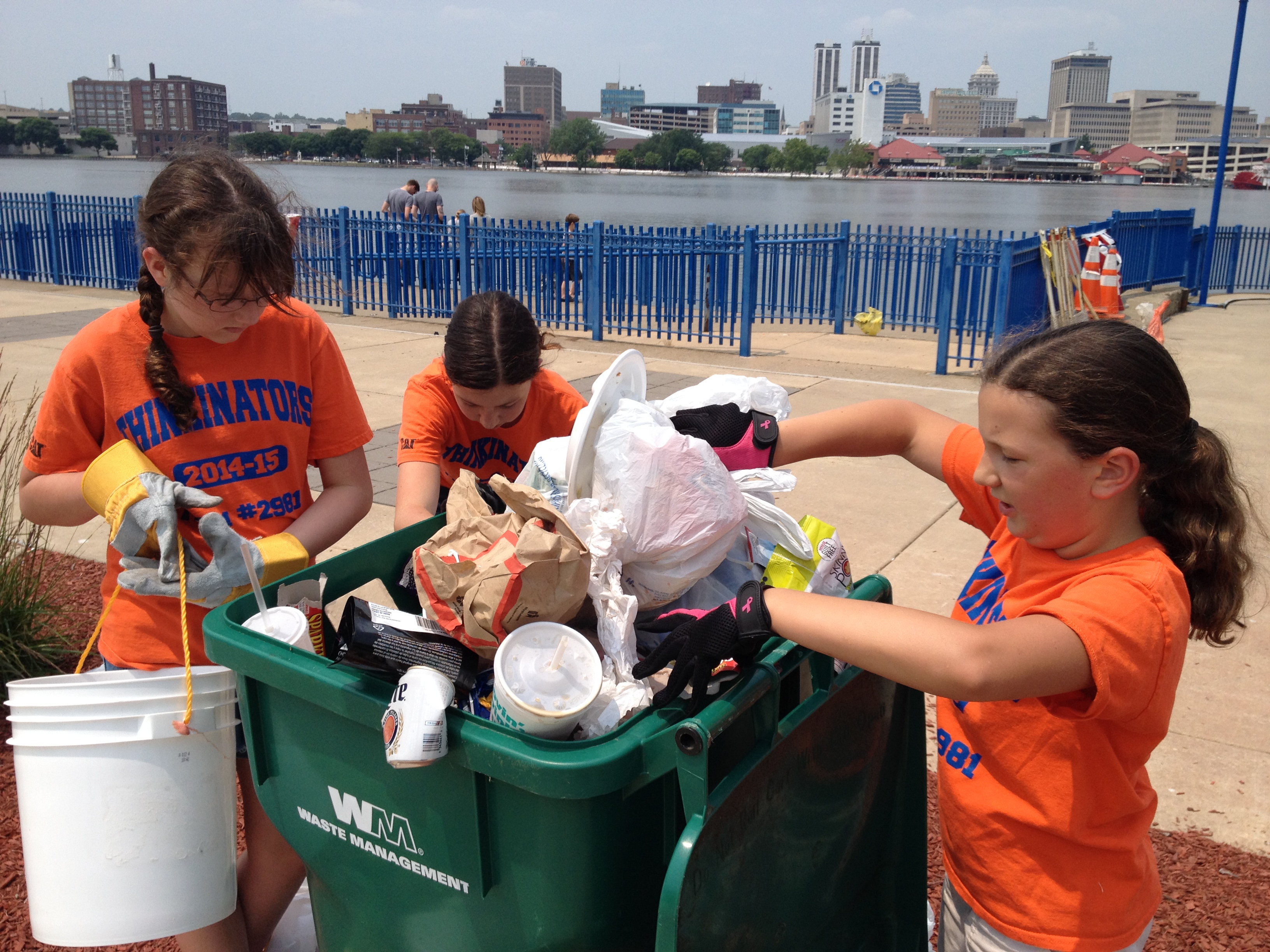 East Peoria Green Riverfront Cleanup East Peoria Green Team